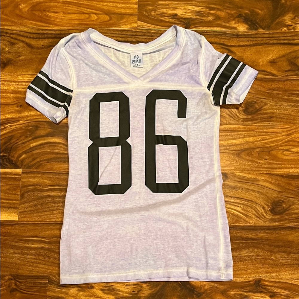 Victoria’s Secret PINK lavender v neck t shirt
